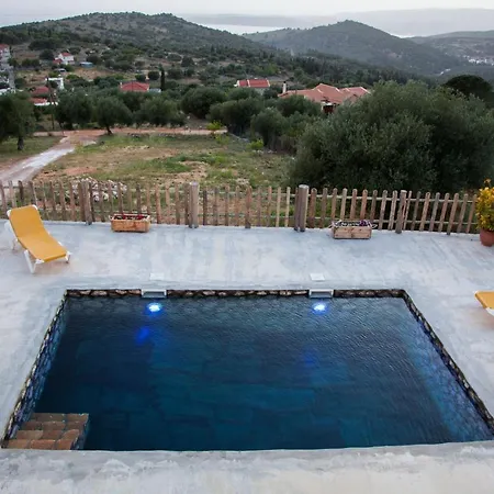 Villa Filyra Faraklata
